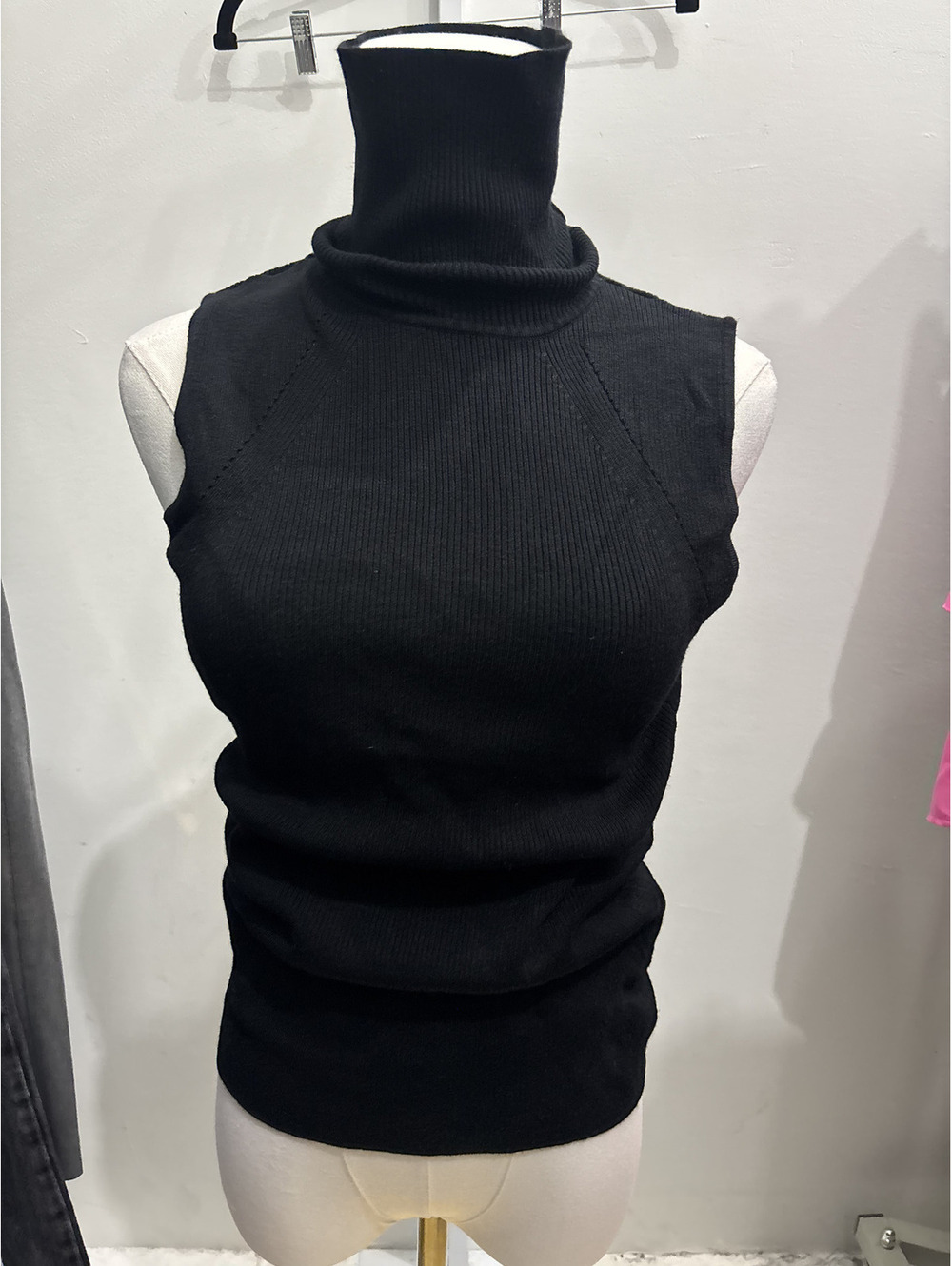 Premise Studio Black Sleeveless Turtleneck Sweater Top